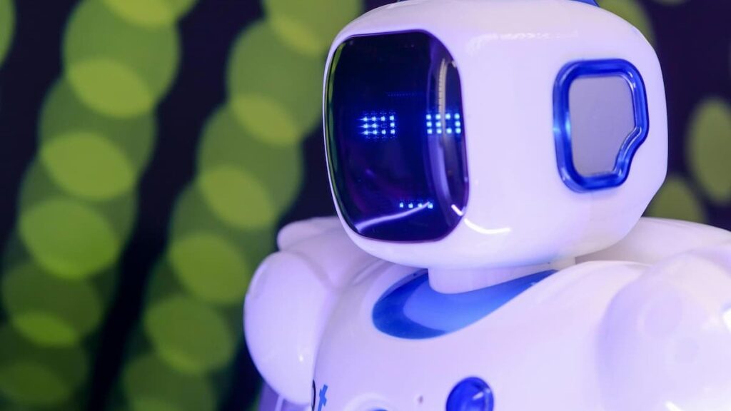 5 Robots Already Working Among Us (And You Didn’t Even Notice) pexels kindelmedia 8566536 (1)